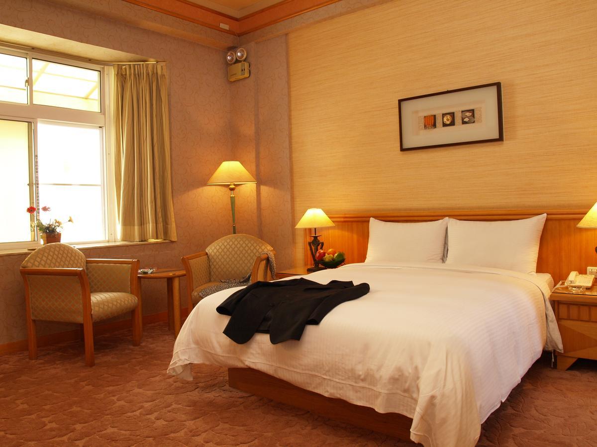 Park Motel Chiayi Exterior foto